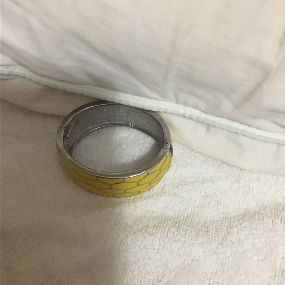 Bracket - Picture 2 of 2